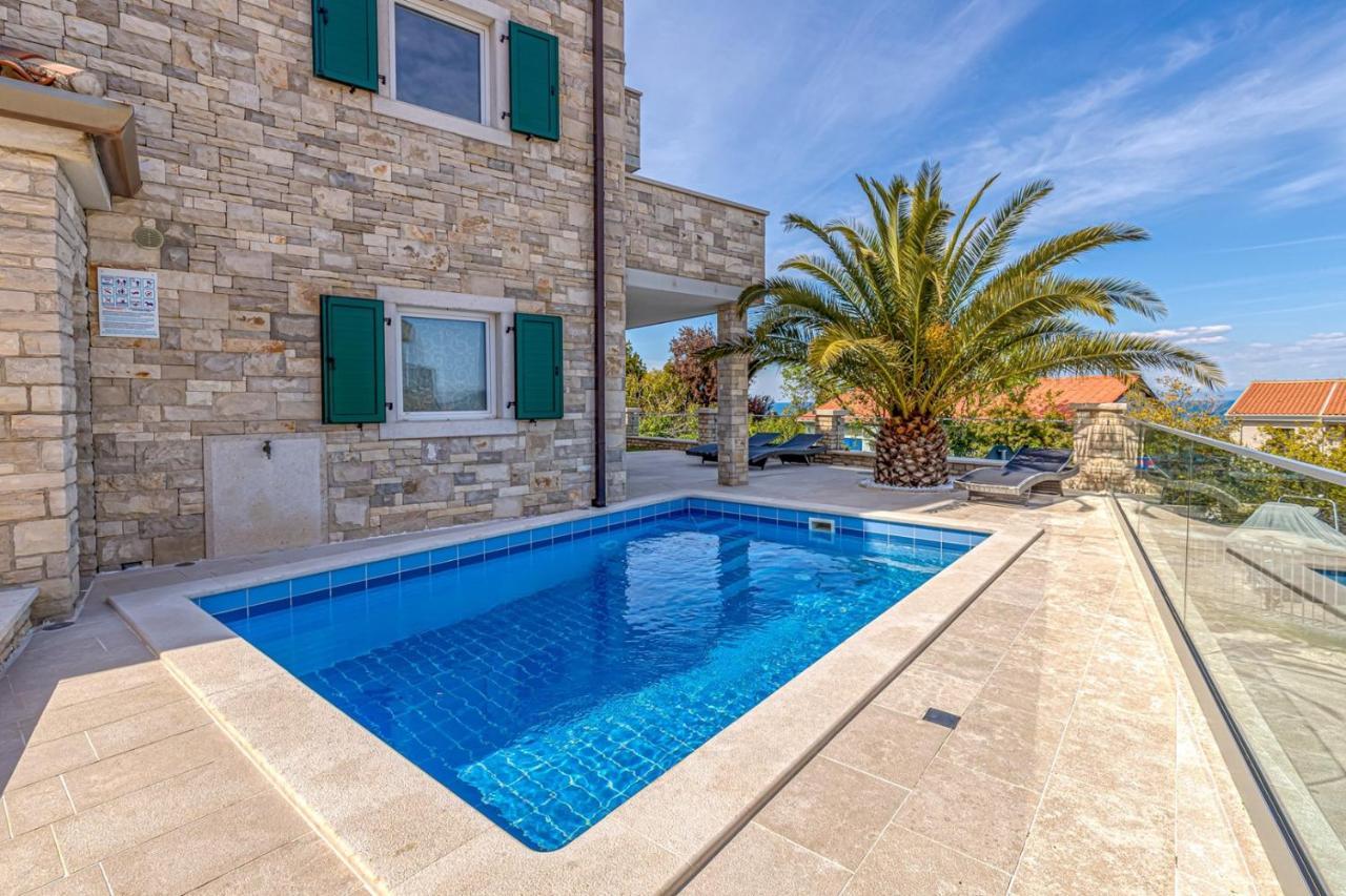 Villa Milena With Pool And Sea View Црвени-Врх Экстерьер фото