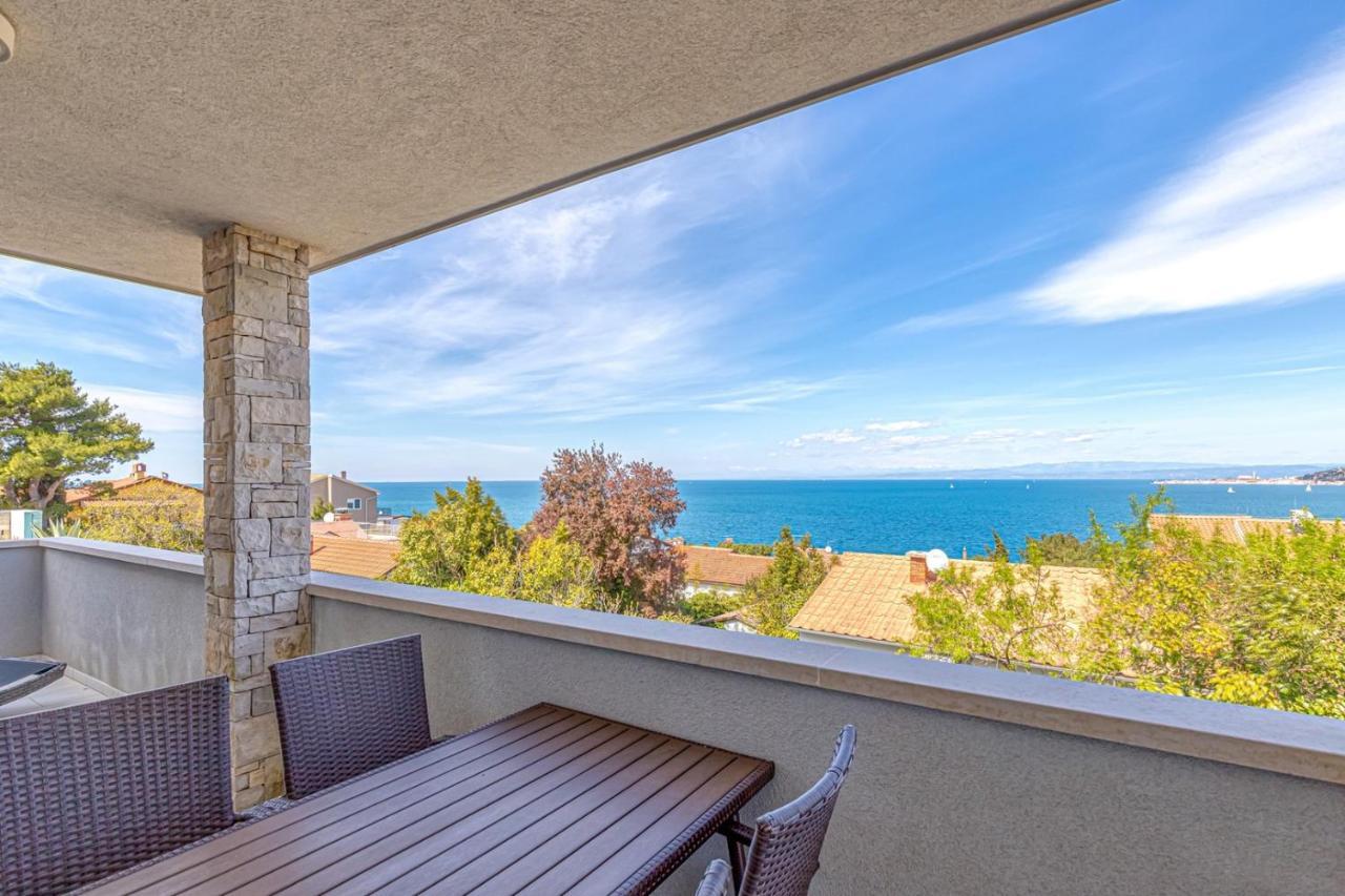 Villa Milena With Pool And Sea View Црвени-Врх Экстерьер фото