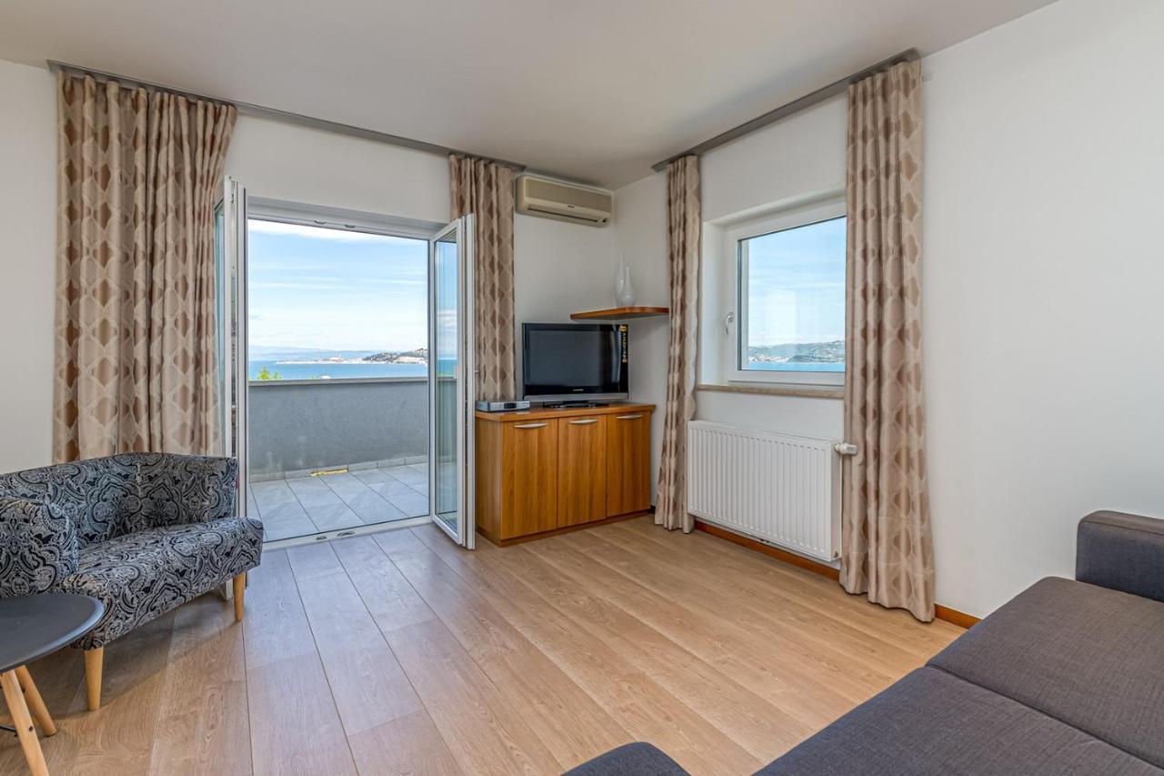 Villa Milena With Pool And Sea View Црвени-Врх Экстерьер фото