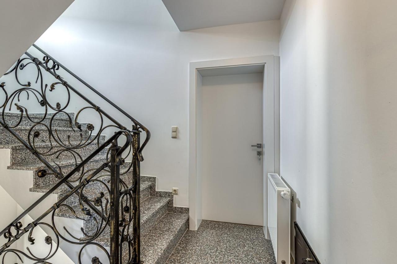 Villa Milena With Pool And Sea View Црвени-Врх Экстерьер фото