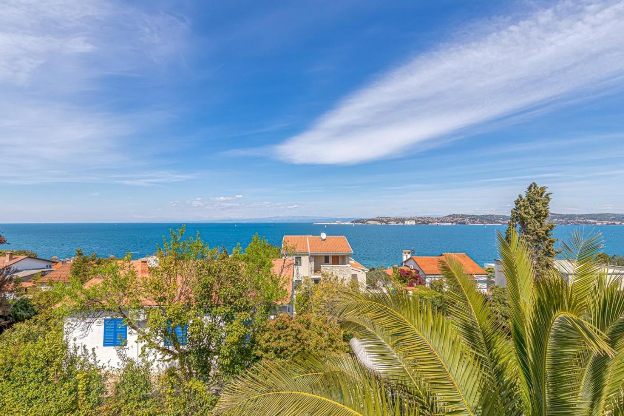 Villa Milena With Pool And Sea View Црвени-Врх Экстерьер фото