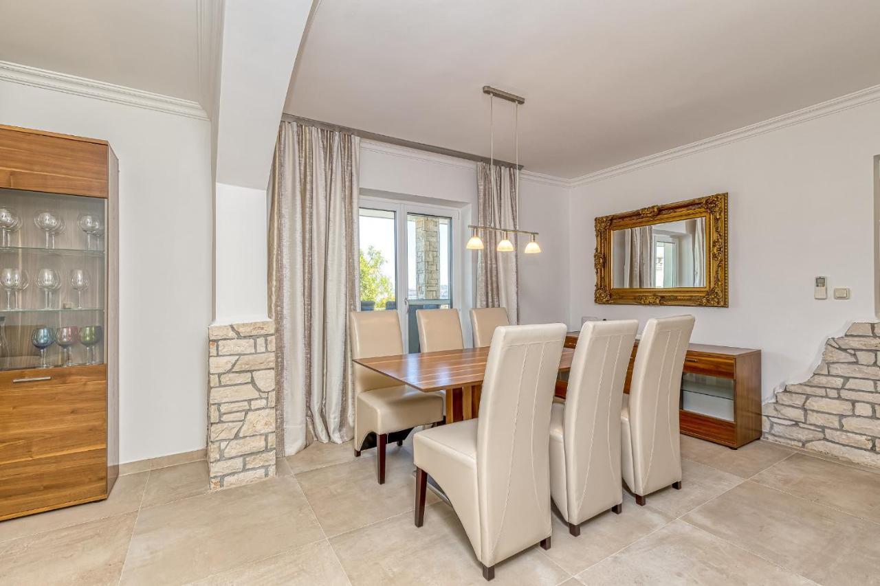 Villa Milena With Pool And Sea View Црвени-Врх Экстерьер фото